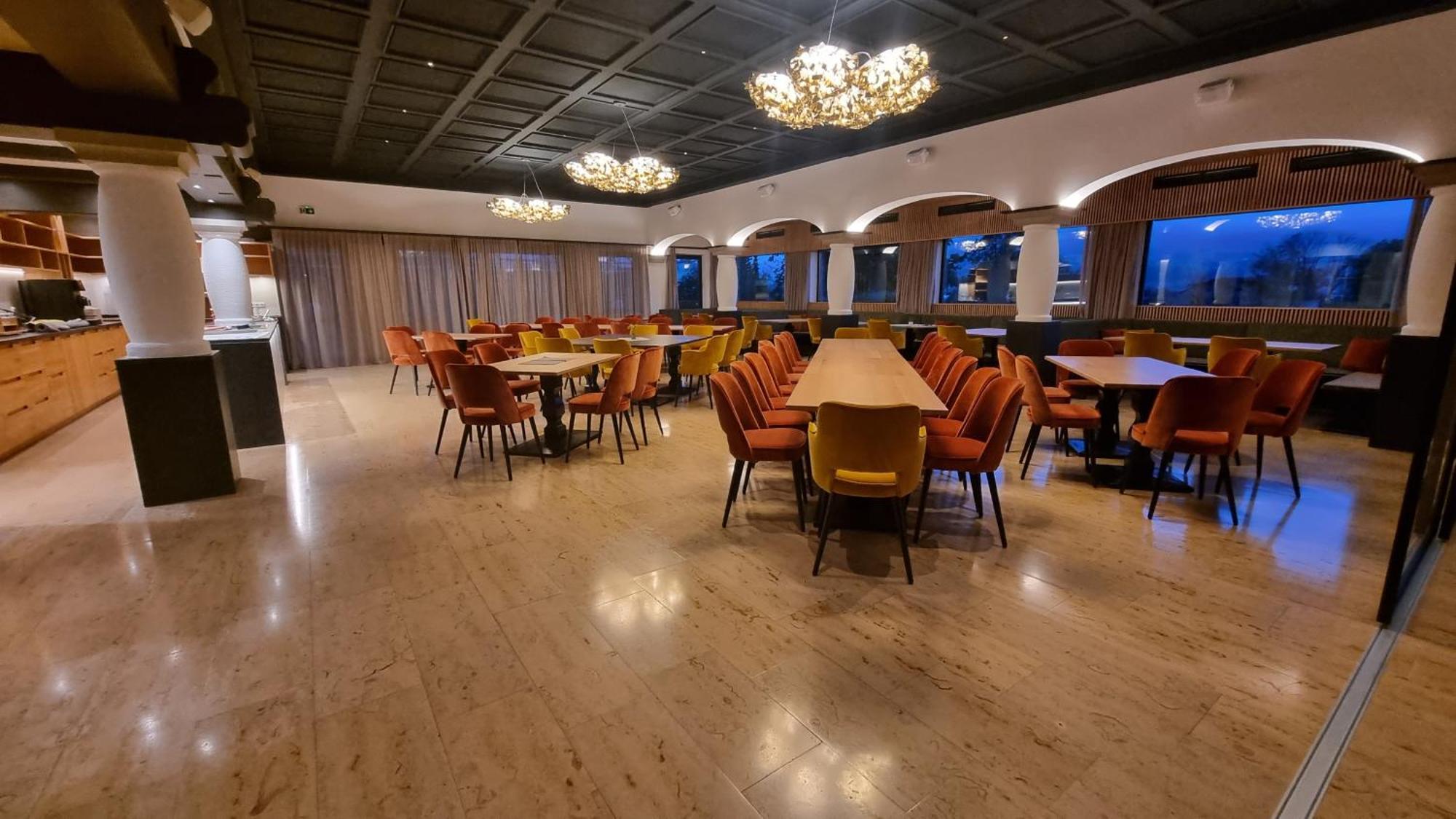 Aktivhotel Foettinger Щайнбах ам Атерзее Екстериор снимка