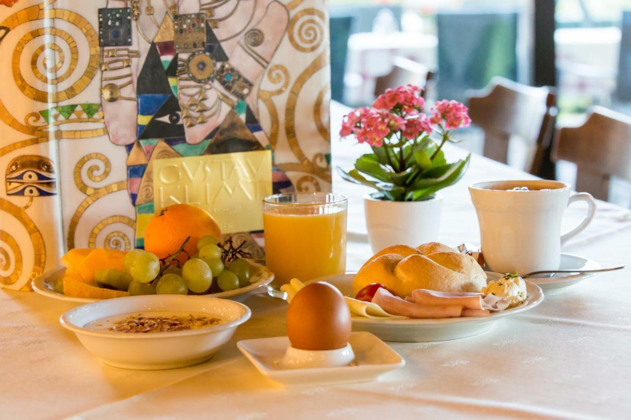 Aktivhotel Foettinger Щайнбах ам Атерзее Екстериор снимка
